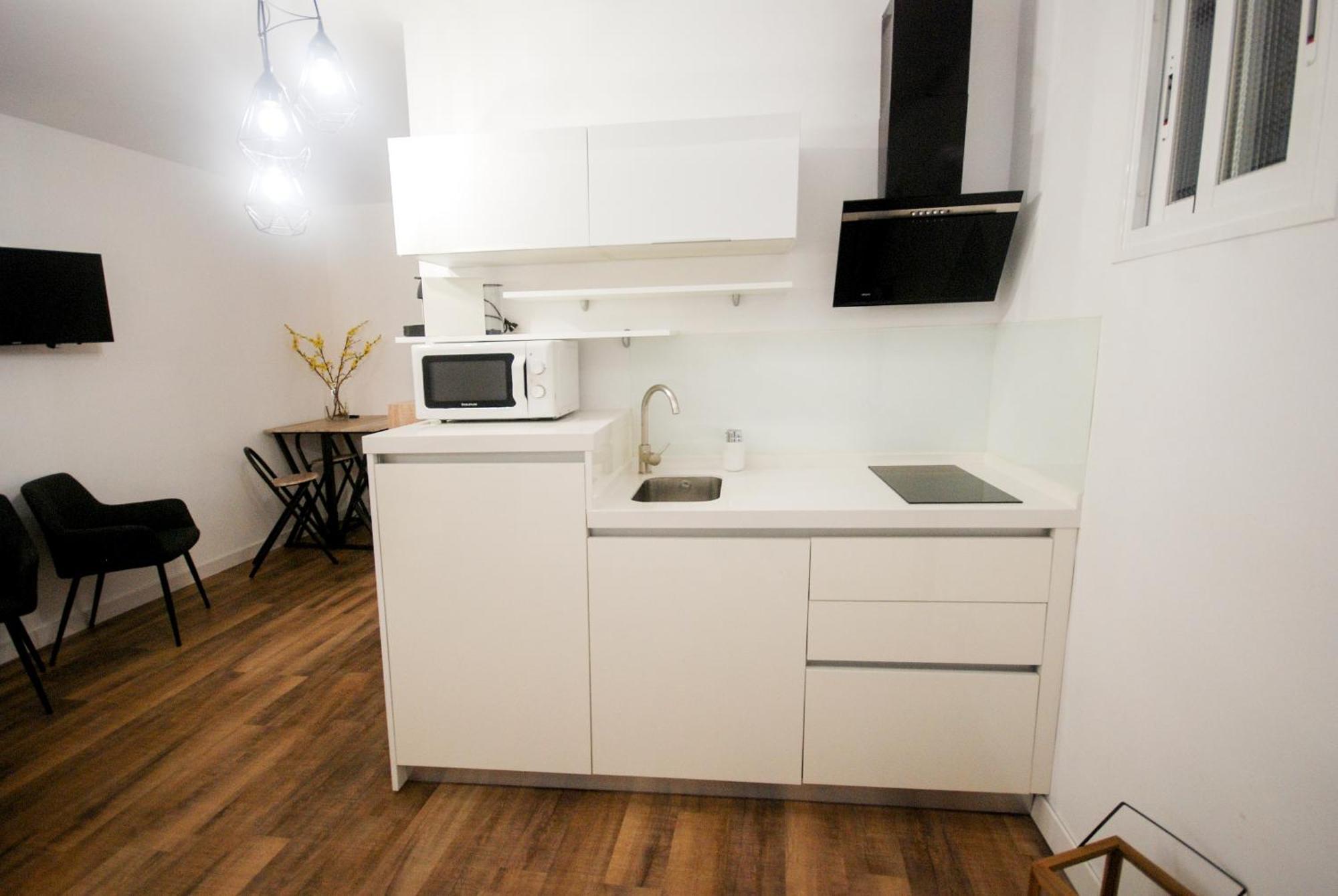 Conil Apartamentos La Dama Y El Vagabundo โกนิล เด ลาฟรอนเตรา ภายนอก รูปภาพ
